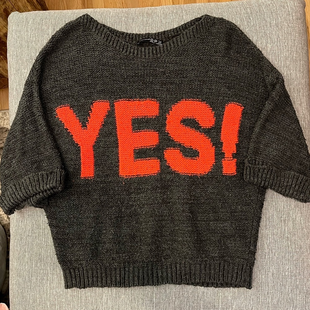 YES sweater Atmosphere